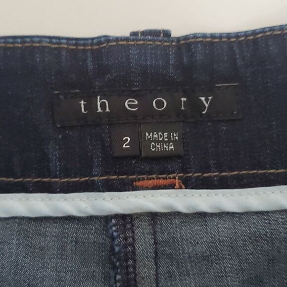 Theory Women's Denim Bermuda Shorts Size 2 - Picture 4 of 6
